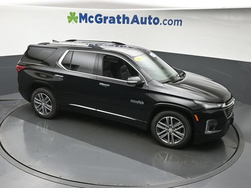 Used 2023 Chevrolet Traverse High Country AWD/4WD image 3