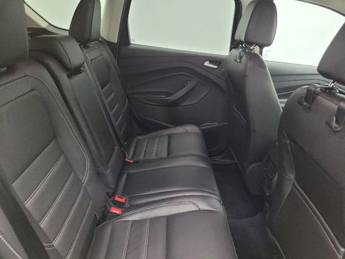 Used 2017 Ford Escape Titanium image 19