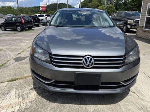 Used 2014 Volkswagen Passat 2.5 SE image 3