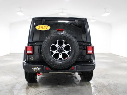 Used 2021 Jeep Wrangler Unlimited Rubicon w/ Cold Weather Group AWD/4WD image 8