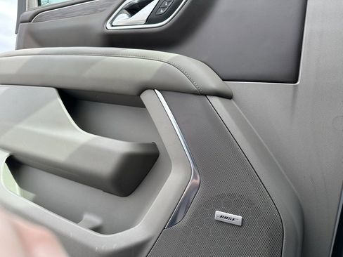 Used 2021 Chevrolet Suburban Z71 w/ Rear Media and Nav Package image 31