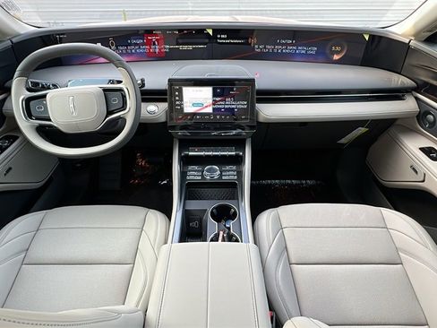 New 2025 Lincoln Nautilus Premier w/ Equipment Group 102A image 13