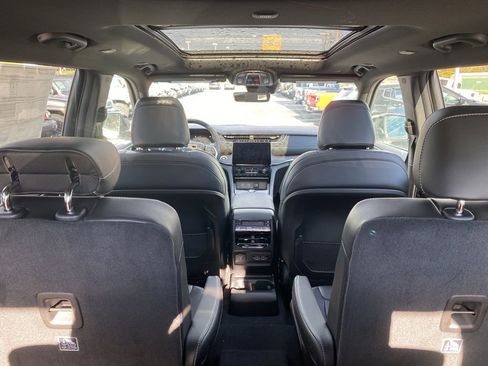 New 2025 Jeep Grand Cherokee L Limited w/ Black Appearance Package image 21