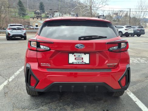 Certified 2024 Subaru Crosstrek 2.0i Premium w/ Crosstrek Mirror Package image 4