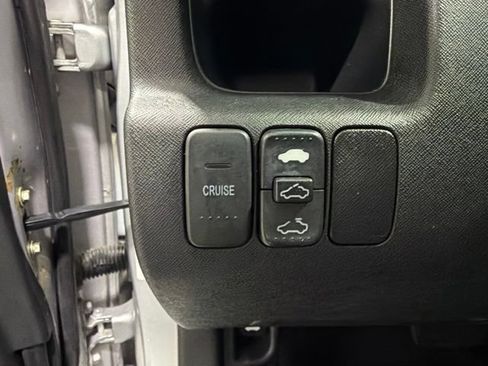 Used 2004 Honda CR-V EX image 15