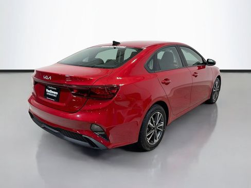 Used 2024 Kia Forte LXS w/ LXS Technology Package FWD image 7