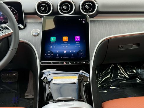 Used 2025 Mercedes-Benz C 300 4MATIC Sedan image 13