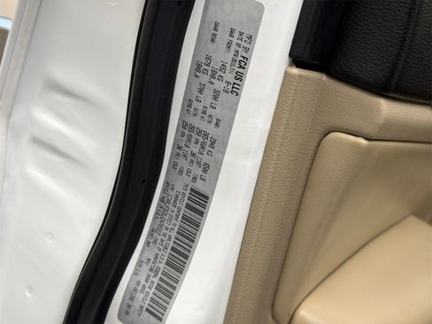 Used 2018 Jeep Grand Cherokee Limited w/ Trailer Tow Group IV image 36