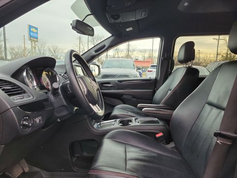 Used 2018 Dodge Grand Caravan GT image 15