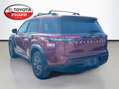Used 2023 Nissan Pathfinder SV image 1