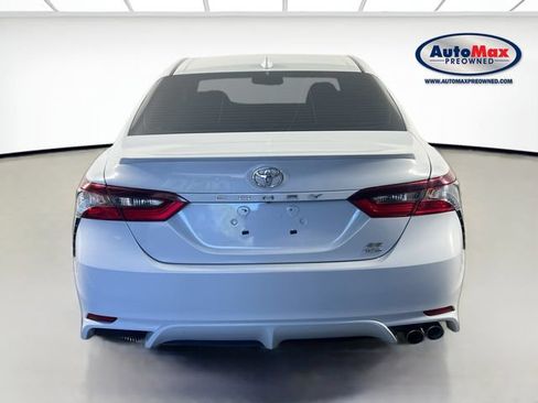 Used 2023 Toyota Camry SE w/ Convenience Package AWD/4WD image 7