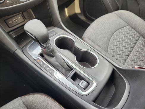 Used 2024 Chevrolet Equinox LT image 23