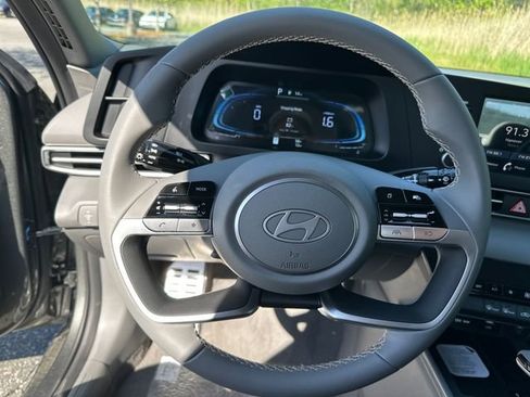 New 2026 Hyundai Elantra Sport FWD image 13