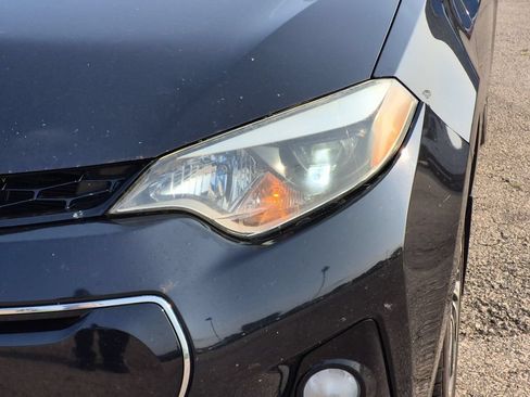 Used 2015 Toyota Corolla S FWD image 9