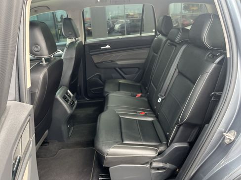 Used 2023 Volkswagen Atlas SE AWD/4WD image 34