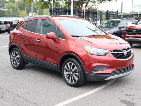 Used 2021 Buick Encore Preferred w/ Safety Package AWD/4WD image 2