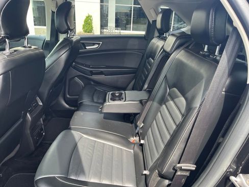 Used 2018 Ford Edge SEL w/ Equipment Group 201A AWD/4WD image 13
