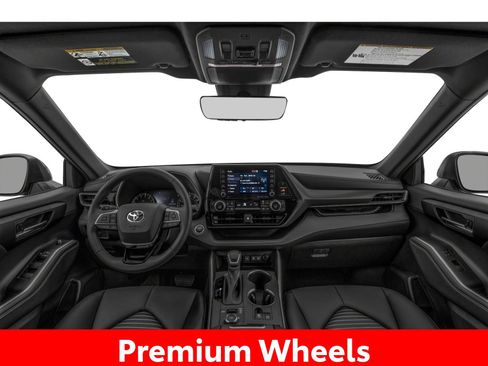Used 2021 Toyota Highlander XSE FWD image 9