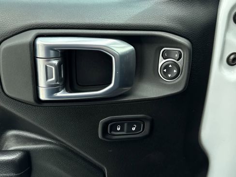 Used 2021 Jeep Gladiator Sport AWD/4WD image 22