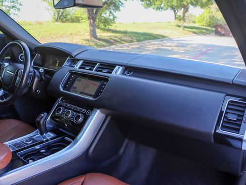 Used 2016 Land Rover Range Rover Sport Supercharged image 23