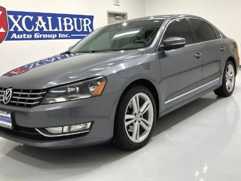 Used 2014 Volkswagen Passat TDI SEL Premium FWD image 12