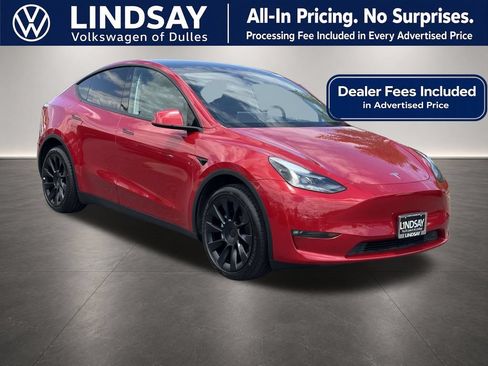 Used 2023 Tesla Model Y Long Range AWD/4WD image 1