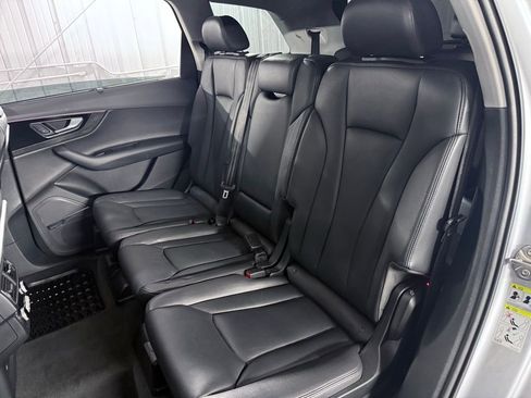 Used 2019 Audi Q7 3.0T Prestige image 35