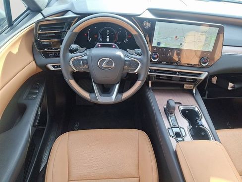 Used 2024 Lexus RX 350 Premium image 12