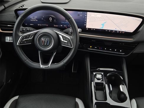 Used 2025 Buick Envision Sport Touring image 22