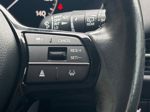 Used 2023 Honda HR-V EX-L image 10