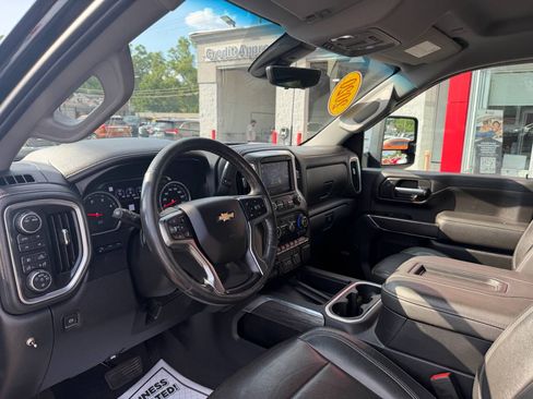 Used 2020 Chevrolet Silverado 2500 LTZ w/ LTZ Premium Package AWD/4WD image 11