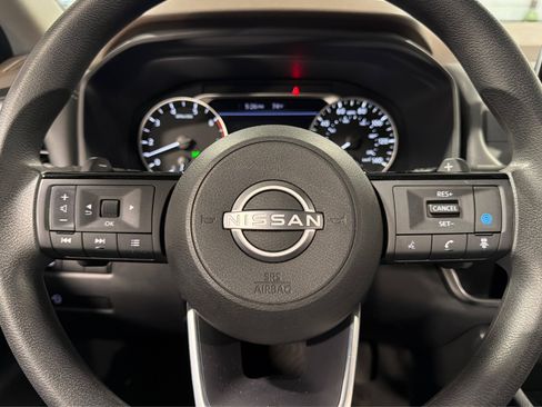 Used 2023 Nissan Rogue SV AWD/4WD image 21