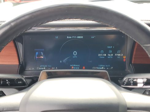 Used 2022 Lincoln Navigator Reserve image 15