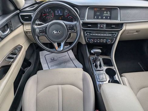 Used 2017 Kia Optima EX FWD image 6