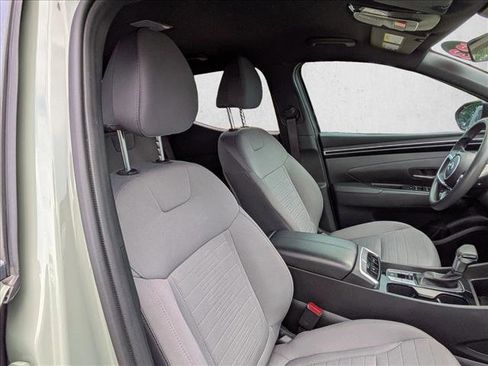 Used 2023 Hyundai Santa Cruz SEL AWD/4WD image 17