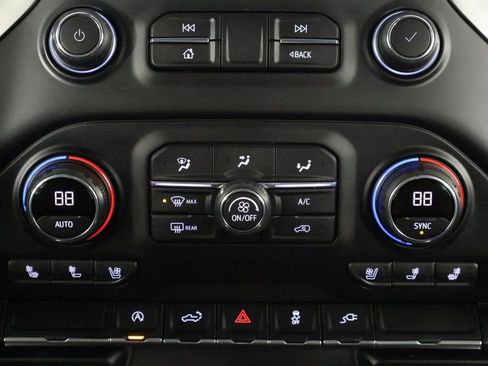 Used 2020 Chevrolet Silverado 1500 LTZ w/ LTZ Convenience Package image 40