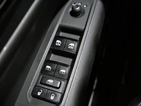 Used 2023 Jeep Compass Trailhawk image 13