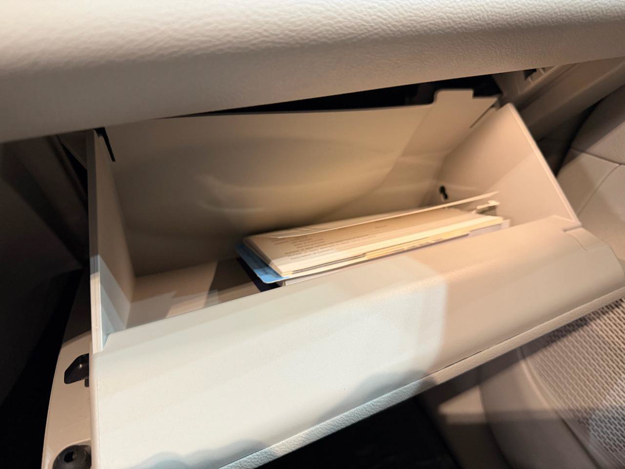 Used 2019 Chrysler Pacifica Touring-L FWD image 54