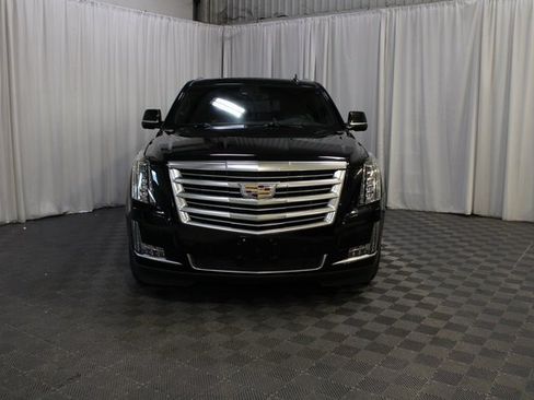 Used 2016 Cadillac Escalade Platinum image 28