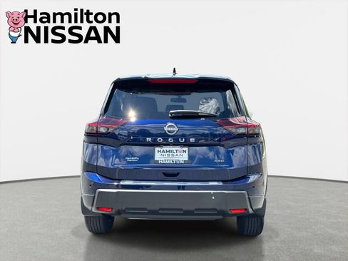 Certified 2026 Nissan Rogue SV AWD/4WD image 3