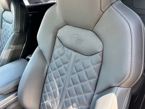 Used 2025 Audi SQ7 Premium Plus AWD/4WD image 24