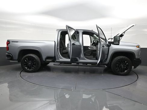 Used 2026 Chevrolet Silverado 2500 LTZ w/ Trail Boss Package AWD/4WD image 29