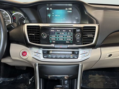 Used 2015 Honda Accord EX-L image 16