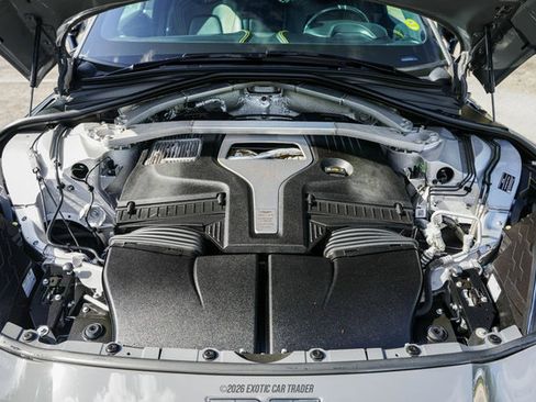 Used 2021 Aston Martin DBX AWD/4WD image 15