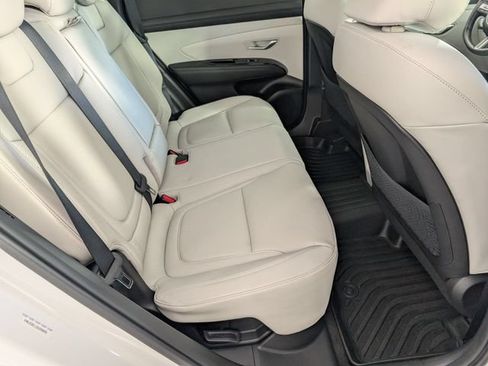 Used 2025 Hyundai Tucson Limited AWD/4WD image 32