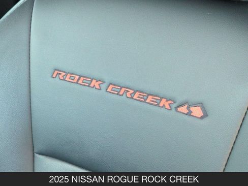 Used 2025 Nissan Rogue SV AWD/4WD image 27