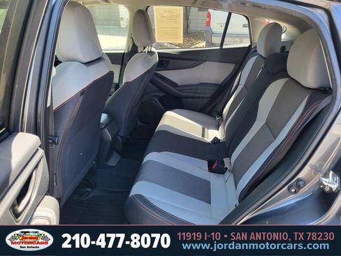 Used 2020 Subaru Crosstrek 2.0i Premium image 16