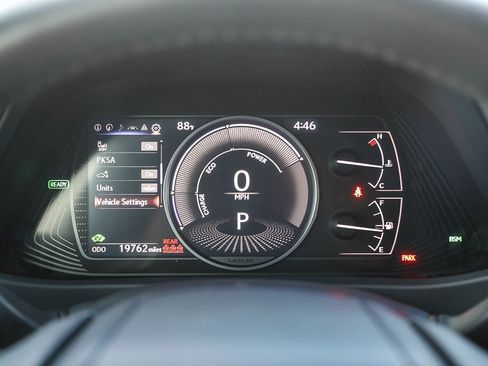 Used 2024 Lexus UX 250h FWD image 22