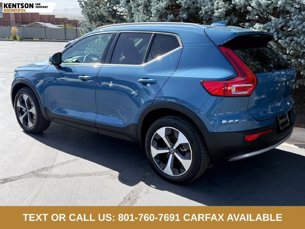 Used 2025 Volvo XC40 B5 Plus AWD/4WD image 5