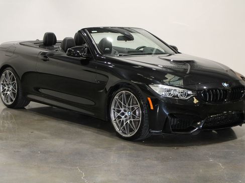 Used 2017 BMW M4 Convertible image 7